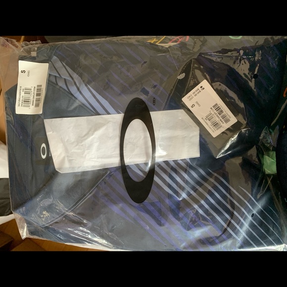 Oakley Men's Striped Shadow Short Sleeve Polo - Picture 2 of 2